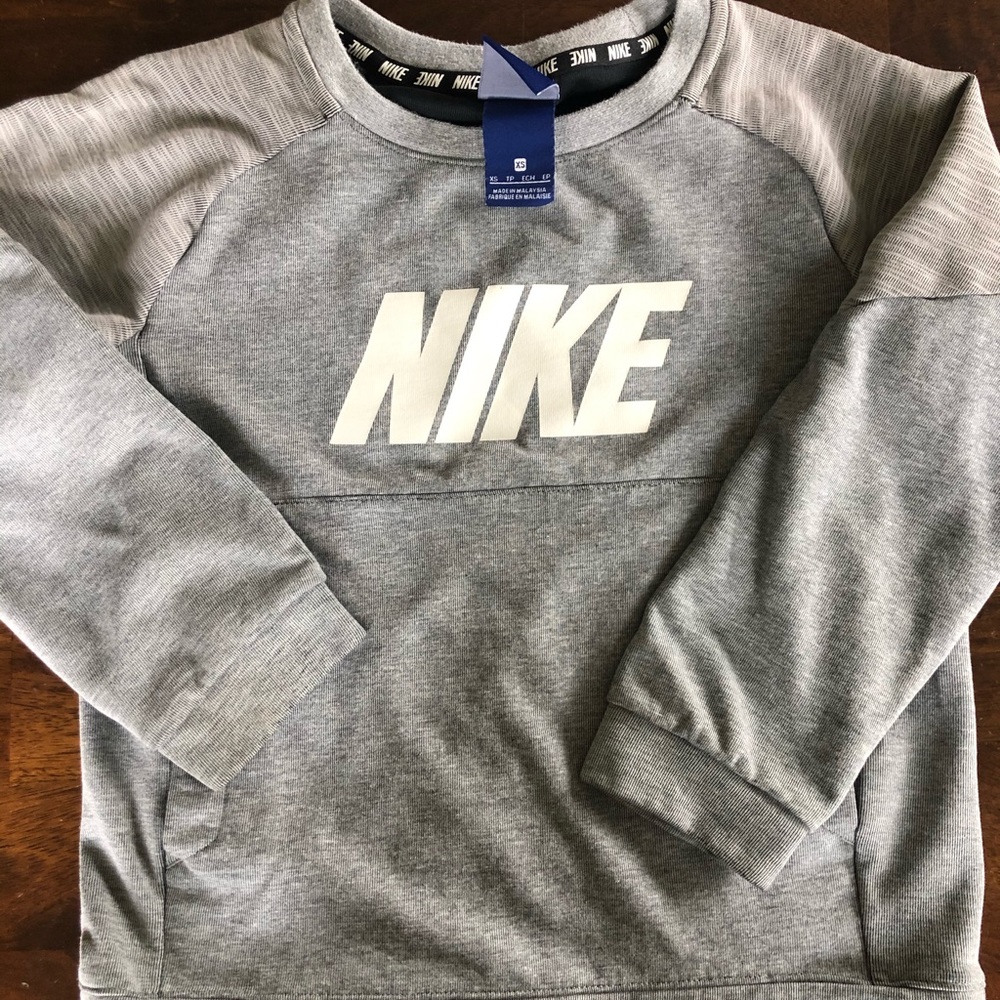 Like new boys NIKE sweatshirt.
